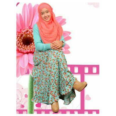 ikha_apriliany's profile picture. IKOPIN'14