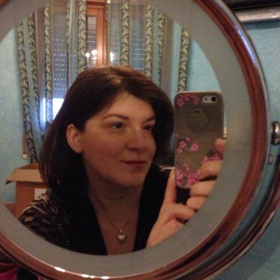 MirrorShine82's profile picture. 