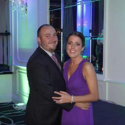 Event planner by day. Reality TV watching, cardio crazed, Wife by night.
