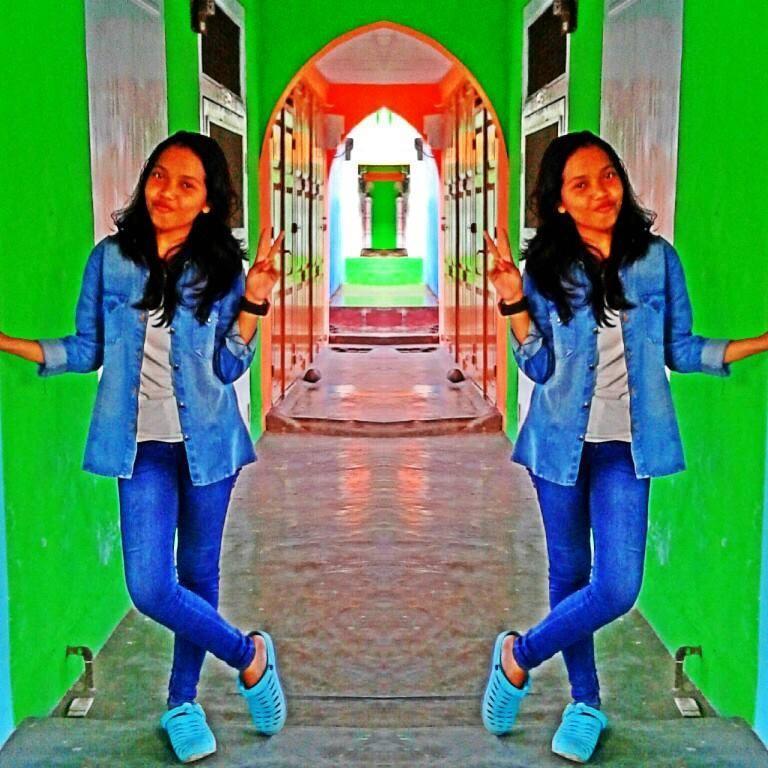 Hidup itu di bawa enjoy aja, kagak pake rumitt :)