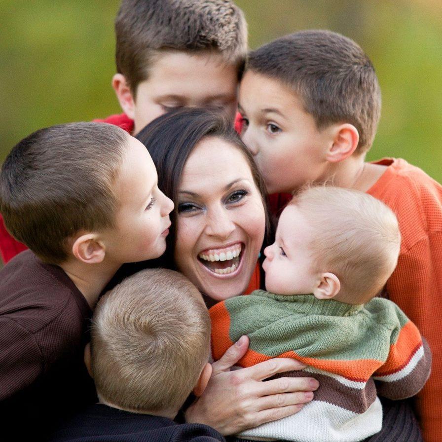 I'm busy a mom of five beautiful little boys. I'm a personal trainer, runner, group fitness instructor, college professor and passionate fitness enthusiast.