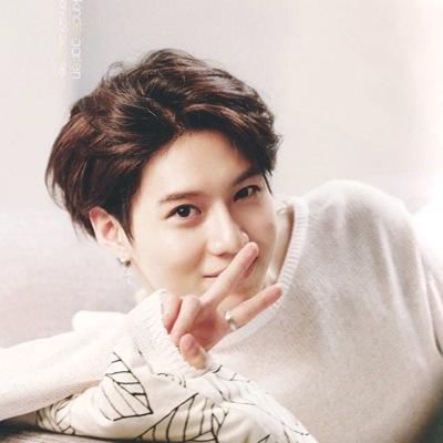 SHINeeの末っ子テミン手動bot(δvδ) スカイプあります！気軽にID聞いて下さいね^^ ツイプロも覗いてくれると嬉しいです！ Japanese only. 2012.3.18~start