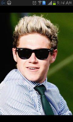 Niall Horan / Liam Payne /Harry Styles / Zayn Malik / Louis Tomlinson . Follow us