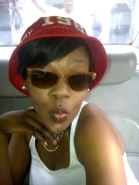 Daughter, sister,mother and friend. Programmes director /presenterat Shine fm. Contempory Dancer, vocalist and expressionist.