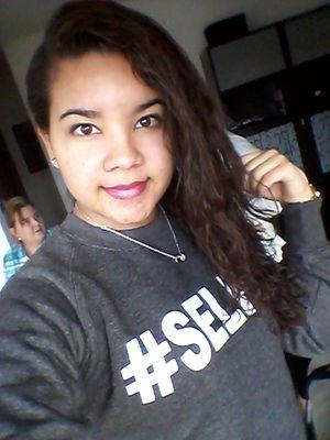 - (GOD) -  ~Pequeños toques hacen grandes rasgos. ~SaudyB. :$