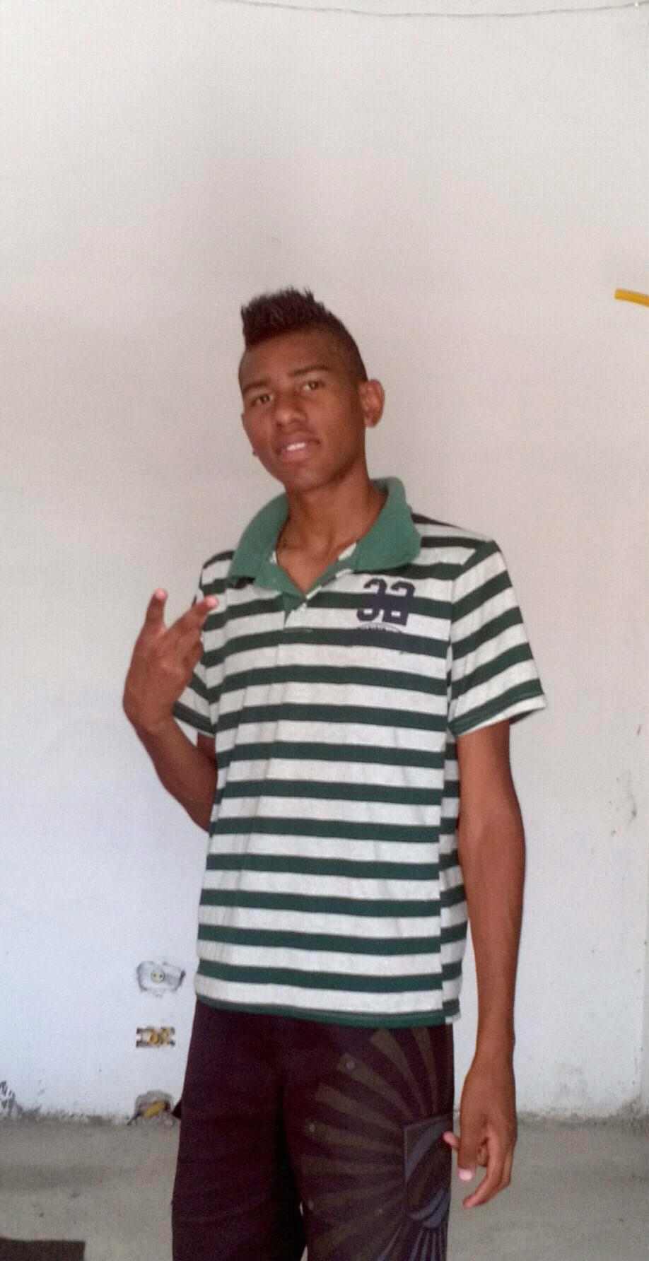com vc do meu lado meu dia si torna mais animado♡♡♚♚□□□□