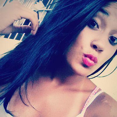 340629f333cd469's profile picture. oooooi xenti :3 
face : jennifer Siilva
whats : 97277-4345 *-*
idade : 14 anos 
- quero paz tranquilidade , quero tudo que de faça bem