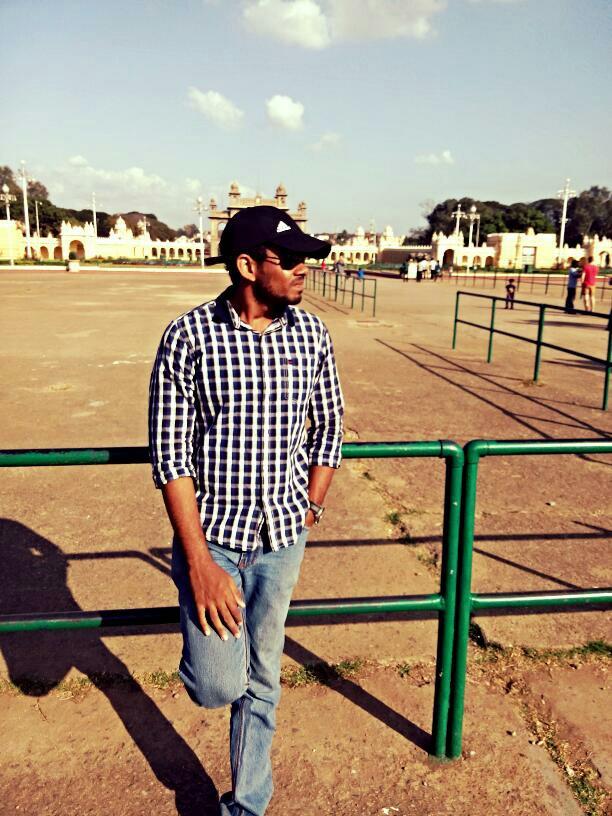 moneymani_mani's profile picture. 