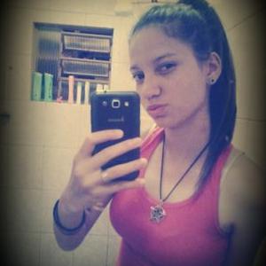 Alessandra Carvalho on Twitter: "Gostar de alguém não é opção, acontece!!"