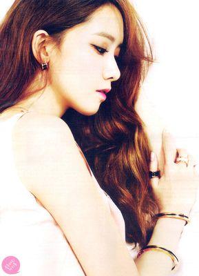 I'm GG's Yoona.  ,single, jinri is my mommy,  cold let's get along well, maybe ur the one step closer maybe this is true
