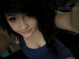 im 13 yrs old im taken by @dj_frostt so yah iluv mc