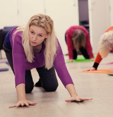 Yoga Teacher/Nutritionist/Hay House author of The De-Stress Effect - helping busy people release overstimulation, fatigue & stress, to find mindful ways to heal