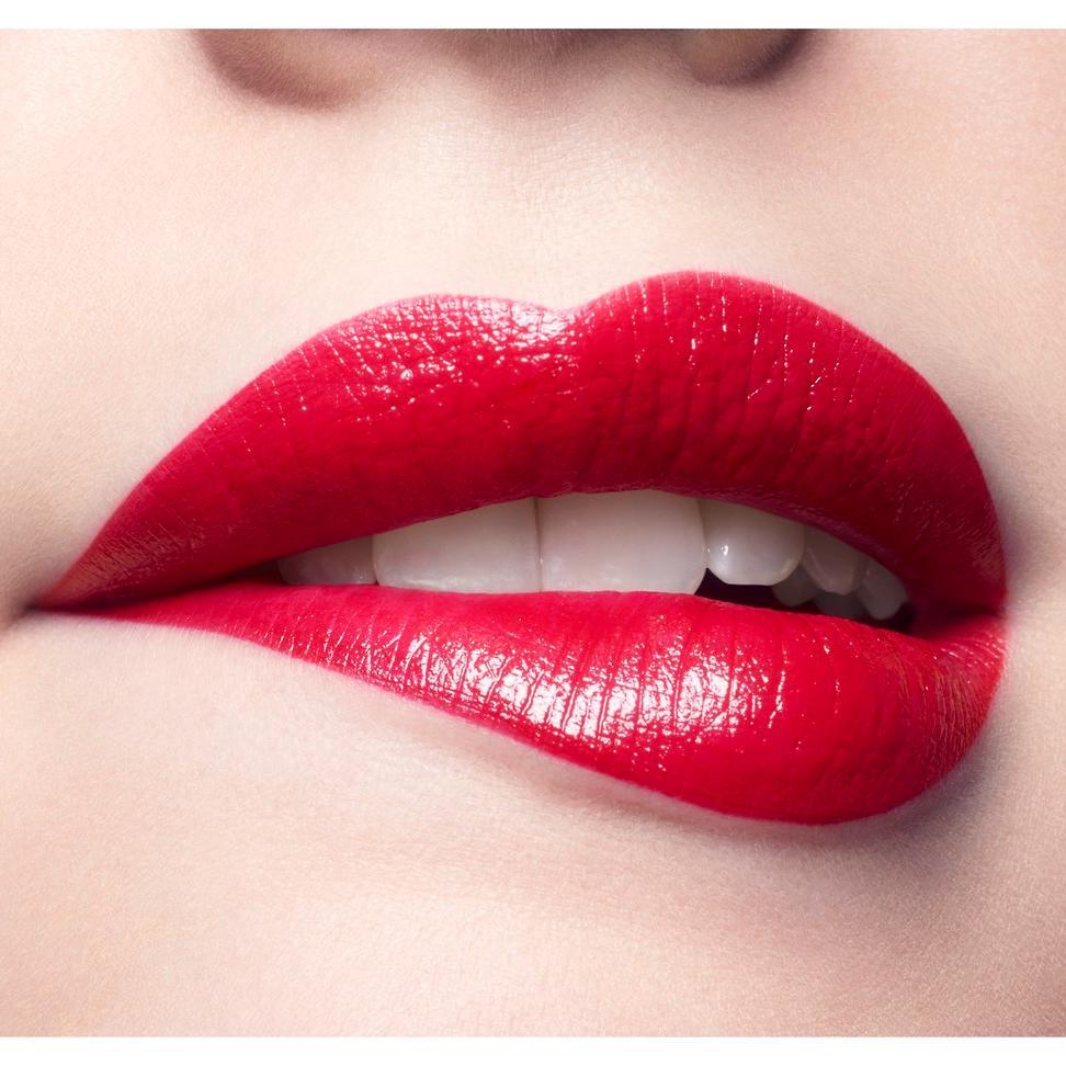 romanticmemoir's profile picture. A 20-something Hopeful Romantic. Join me on my honestly open Memoirs of #Dating & #Romance.