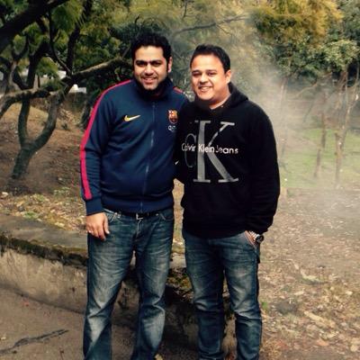 Dr, movie buff n a big time foody. In a Cricket Crazy Nation., a die hard football fan whose heart beats for CHELSEA FC #KTBFFH