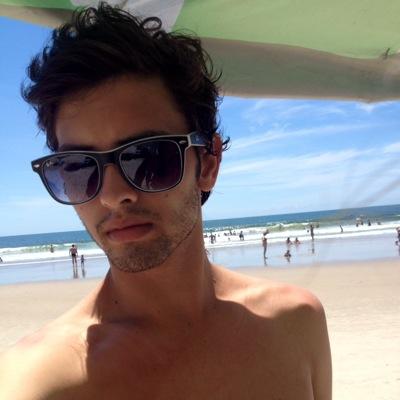 JuniPinheiro_'s profile picture. 