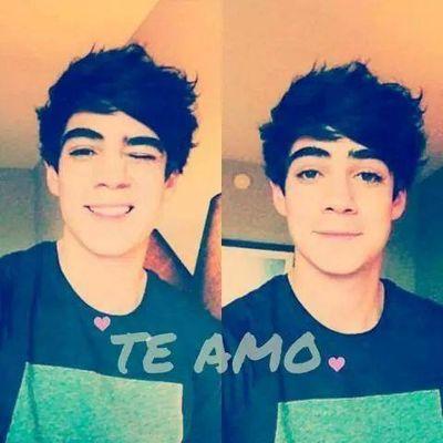 ItaryCanela's profile picture. me gusta @SomosCD9 
me encanta ser una Coder 
terner a todos mis amigos y
me gusta cantar y espero algun dia conoser a CD9