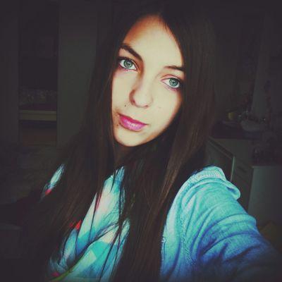 offckrausern's profile picture. Scheiß auf alles scheiß auf jeden sei ein bienchen und summ durchs leben