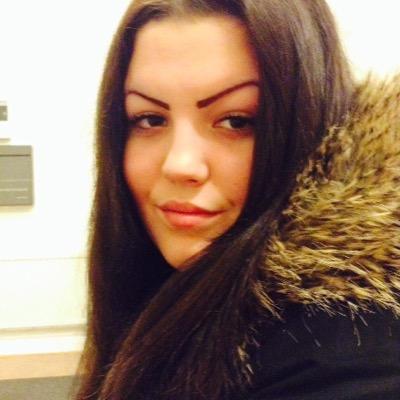 alexandrarocaa's profile picture. 