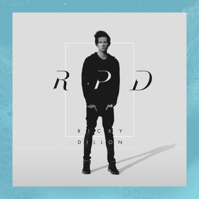 free follow! go follow @rickianandjc or ill unfollow. • • sorry if i gave u a heart attack