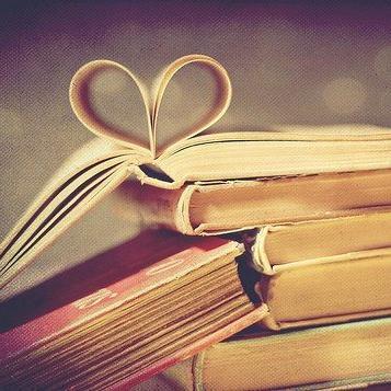 São histórias feita por nós mesmas, e são nas palavras que encontramos o dom divino do amor, de nos expressar.