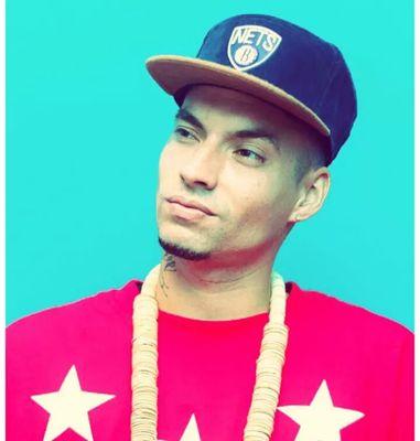 ret_tudubom's profile picture. Um louco de consciência tranquila.