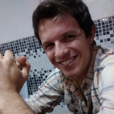 Engenheiro Químico,
Pós Graduado em Gestão de Produção, Sucroalcooleira