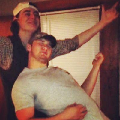 tylerknox1995's profile picture. 