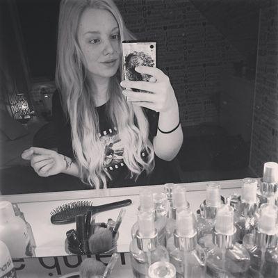 AngelicaAj25's profile picture. 