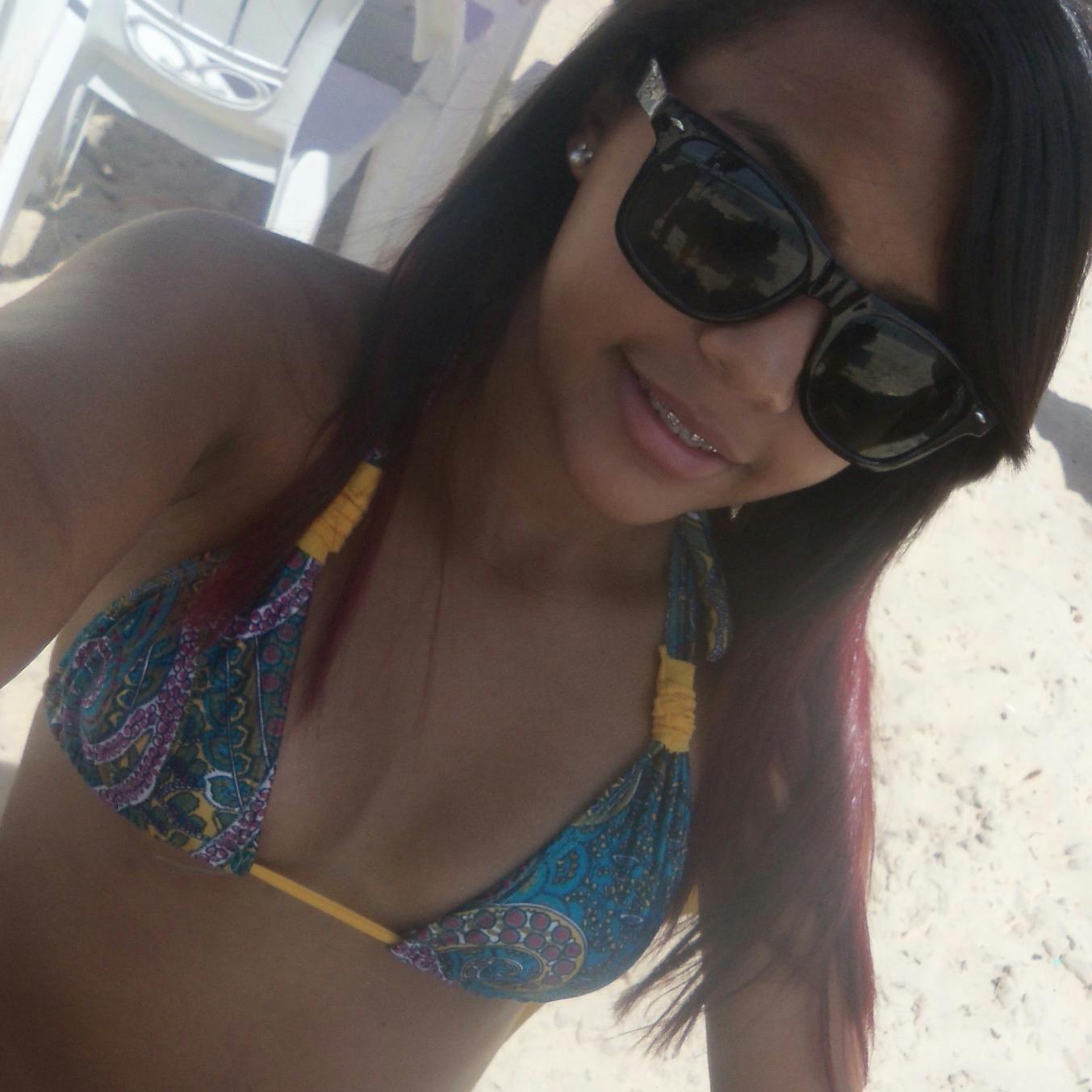 DafneThaina's profile picture. 