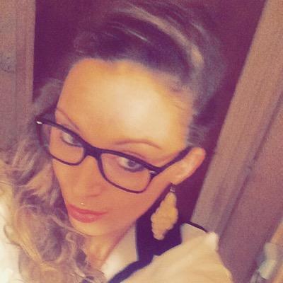 diidou21's profile picture. soo happy