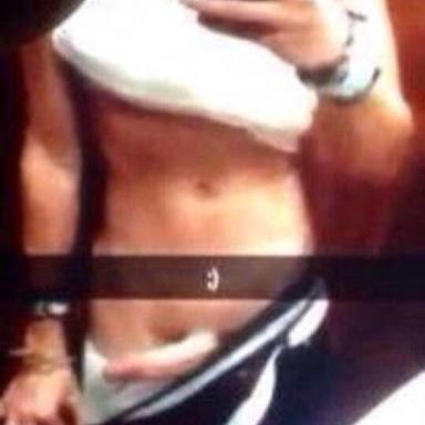 FREE FOLLOW ✖️ love from @loriftmgc_ a follow back on that acc would be amazing!