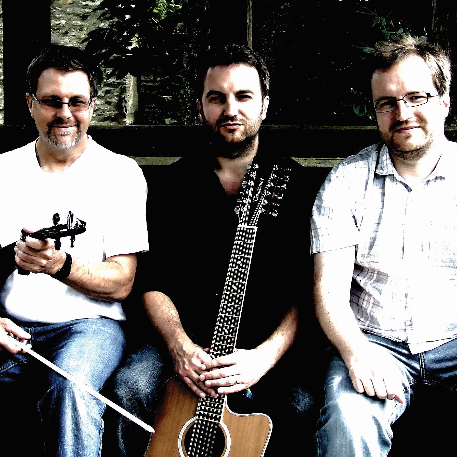 hall_brothers's profile picture. Acoustic Folk Rock from Yorkshire, featuring @nickbhall and @doktordunc