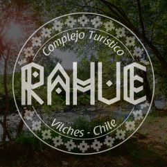 Rahue es un empresa familiar, la cual hizo realidad el sueño de compartir este maravilloso lugar, el cual ha sido el punto de encuentro de nuestra familia.