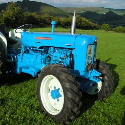 Uk Agricultural business specialising in cylinder head skimming, turning and welding! Find us on Ebay: ford-and-fordson-tractor-parts