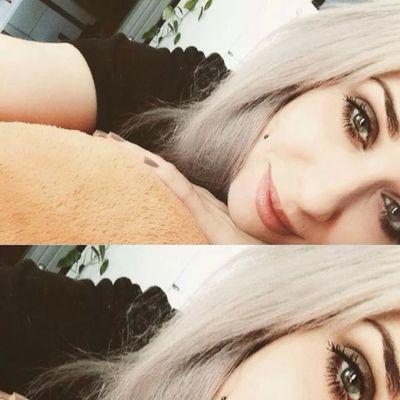 21yo - suiveuse