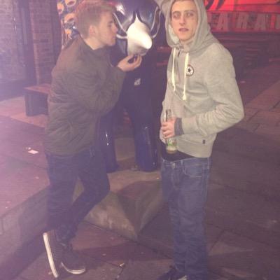 Alexmoon17's profile picture. 