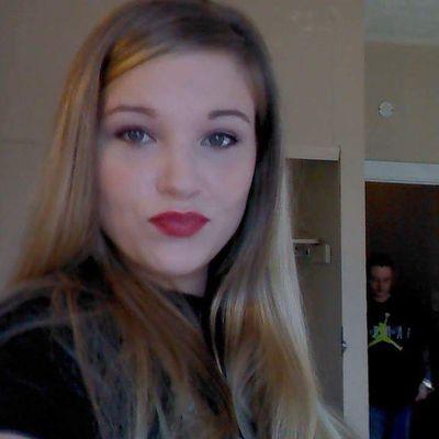 hypnotycblonde's profile picture. My name is brooke farmer Im 23 years old and engaged to an amazing man. I have a beautiful 5 year old daughter and a handsome 4 year old stepson.