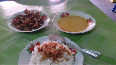 pertama di solo dan sekitarnya spesial gule goreng,jln ronggowarsito,kampung baru solo .samping bank BI SOLO 085291107703