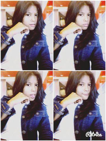 Sedang menekuni sesuatu~