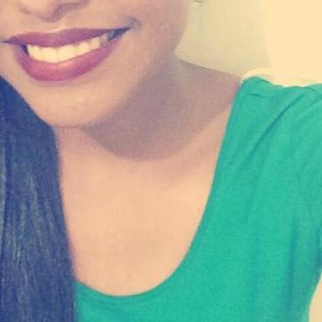 ...No me van las historias de amor, mis gustos son muy peculiares... No lo entenderías...  ¡Hey Jessie! Meggi Love you *-*