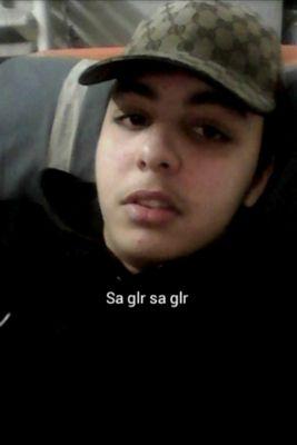 Sur tes garde comme un palestinien armée j'vais tout baizer!!!#TeamMaroc #TeamPSG