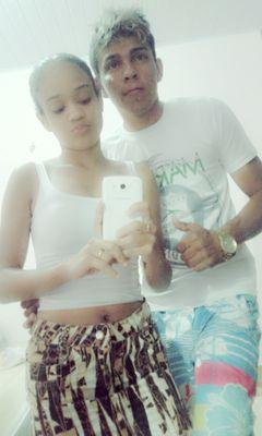 Karolynne leite
casada com wesley leaooh
mae da kerollen yasmin @