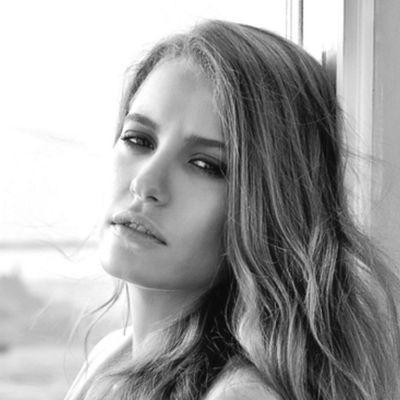 rdancer885's profile picture. Filmin sonu çok boktan.