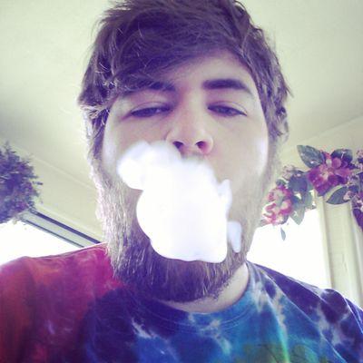 bigTR3A's profile picture. To everyone who knows me i got this twitter to promote my rap shit so share it to the world haha