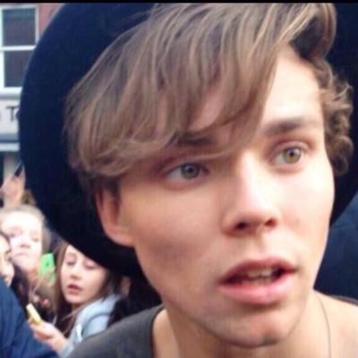 ⠀⠀ ⠀⠀ ⠀⠀ ⠀⠀ ⠀⠀ashton may be your daddy ⠀⠀ ⠀⠀ ⠀⠀ ⠀⠀ ⠀⠀ ⠀⠀   but hes our cuppycake