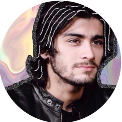 hoje eu estou com vontade de ouvir rock pesado ......MÃE ONDE TA O MEU MIDNIGHT MEMORIES??