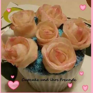 CupcakeVeggie's profile picture. Vegan/ Vegetarisch Backen , Kochen und vieles was einfach Spaß macht ♥ ♥ ♥
Ich wünsche euch viel Spaß auf meiner Seite ♥ ♥