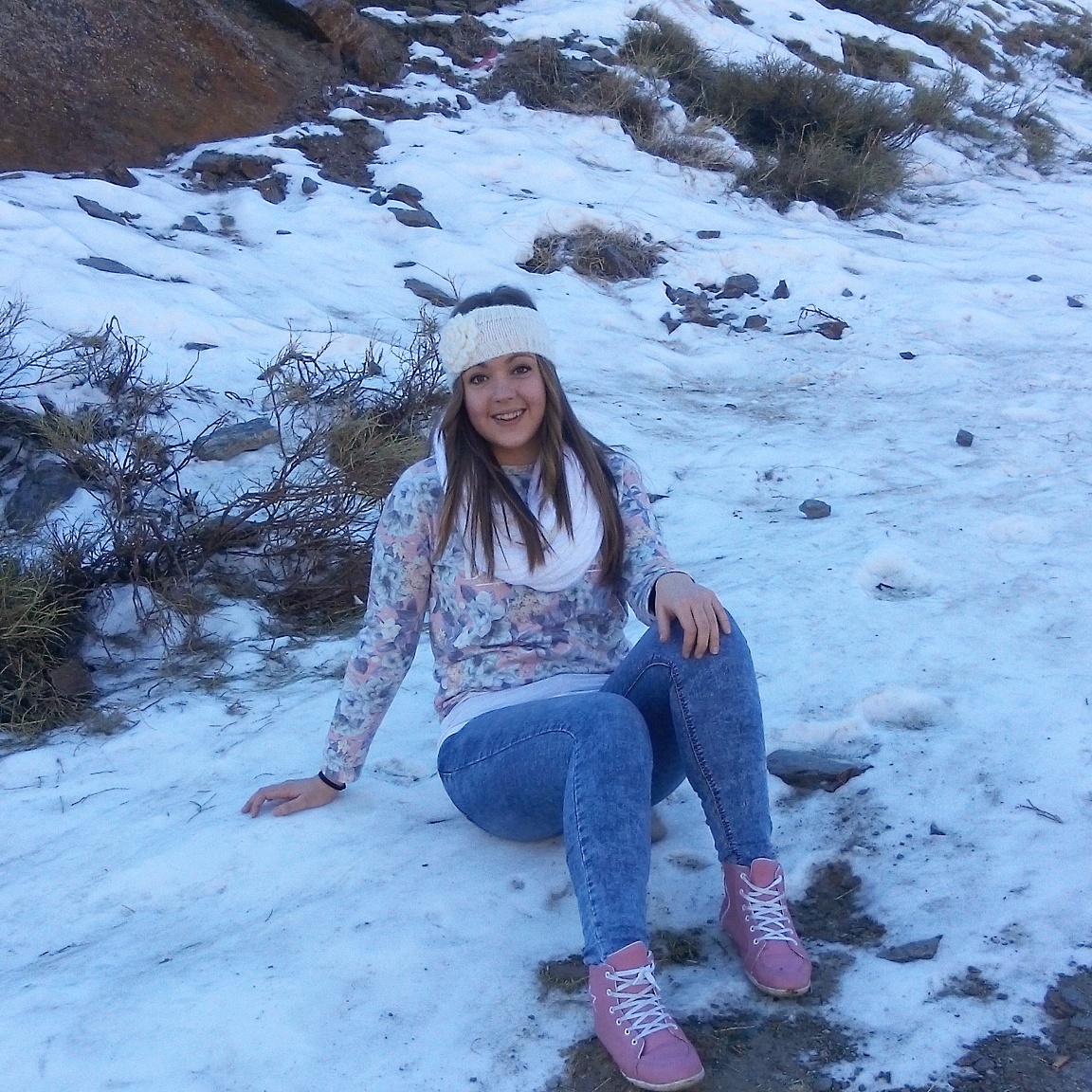 Con una sóla mentira pongo en duda todas las verdades / sabes mi nombre, no mi historia..
