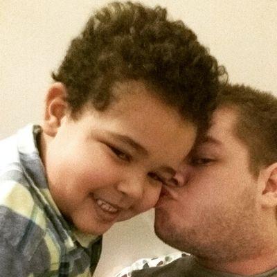 Great friend so get to know me. Also my son is my life, so if you can't adjust to that, keep on moving! #college #prouddaddy #livingtothefullest
