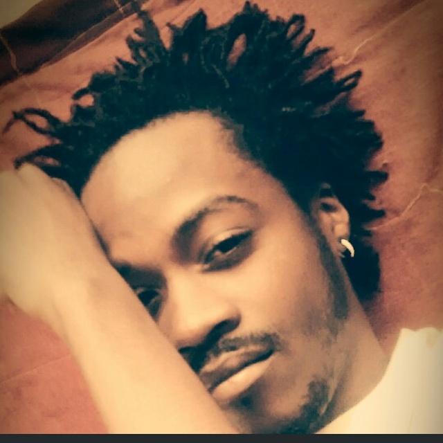 ~× Est. 93' ░ Tαurus ░ #MusiqkIsLifεε ░ C/O 11' ░ #ΣαstAtlαntα♥ ░